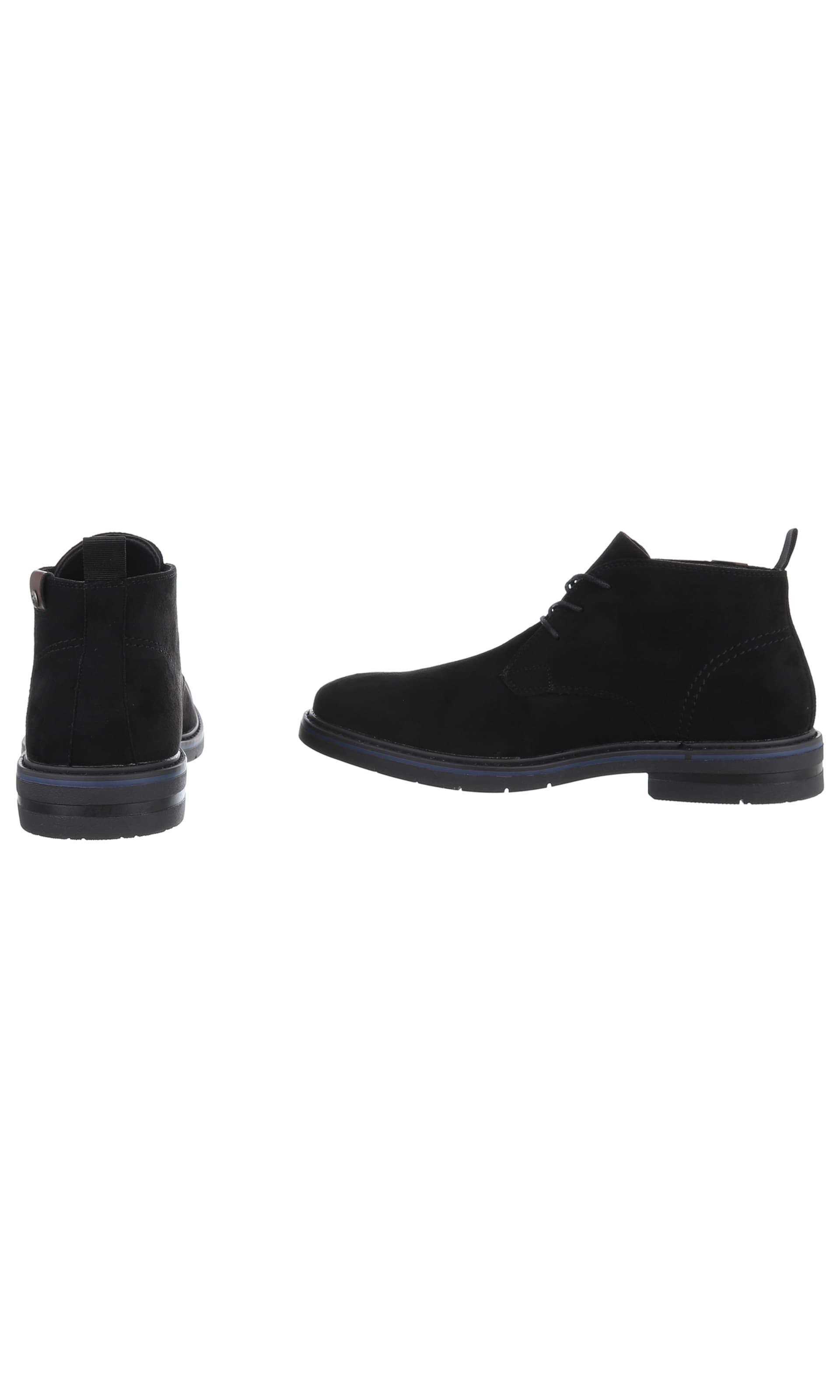 CoolWalk Boots in Black
