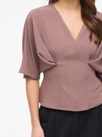 VILA Top 'VIRella' in Bruin