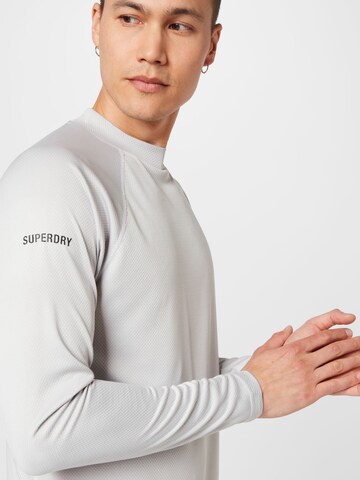 Superdry Функционална тениска в сиво