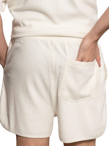 Pyjama court 'Vian' LDB en blanc