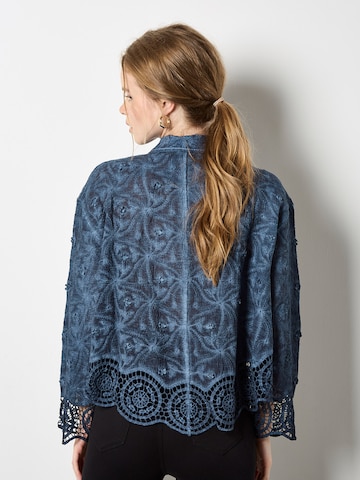 Chemisier Apricot en vert