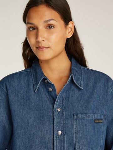 Chemisier Calvin Klein Jeans en bleu