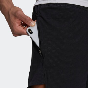 ADIDAS SPORTSWEAR Regular Sportshorts in Schwarz