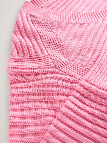 Next Sweater in Pink