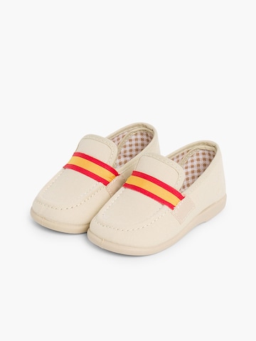 Pisamonas - Zapatos bajos en beige