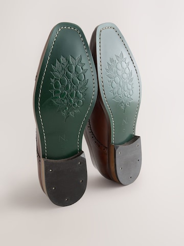Scarpa stringata di Next in marrone