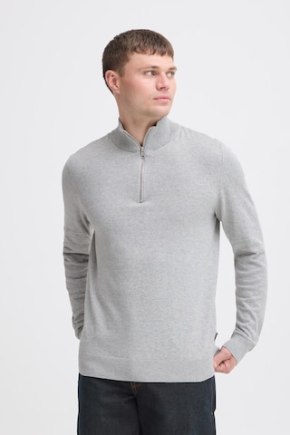Pull-over 'BHBAGGE' BLEND en gris : devant
