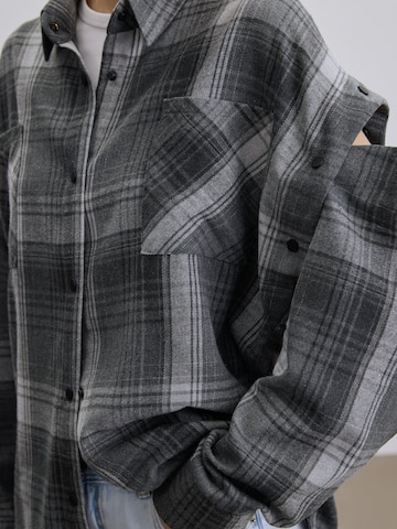 Estro Blouse '05124' in Grey