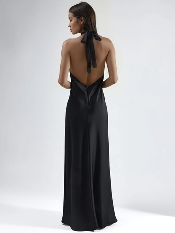 Hiccup Evening Dress in Black
