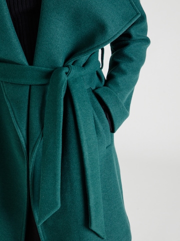 VILA Between-seasons coat 'Cooley' in Green