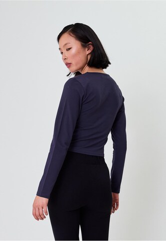 OH APRIL T-shirt 'Ica' i blå