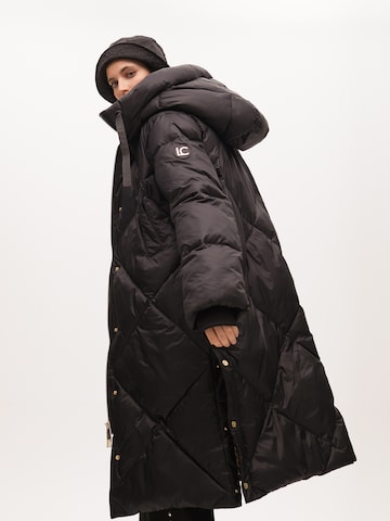 Lola Casademunt Mantel in Schwarz