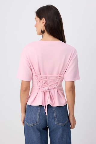 Trendyol Majica | roza barva