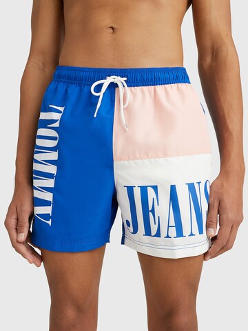 Tommy Jeans Szorty kąpielowe w kolorze niebieski: przód