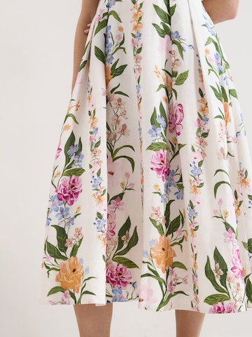 Phase Eight Kleid in Weiß: Vorderseite