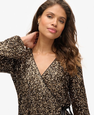 Robe Superdry en or : devant