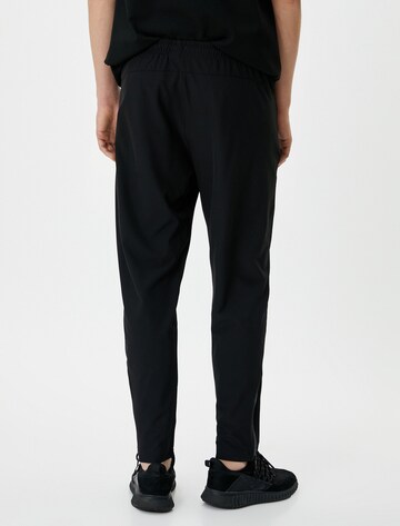 Koton Tapered Broek in Zwart