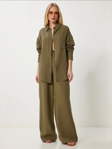 Completo pantalone di Happiness İstanbul in verde: frontale