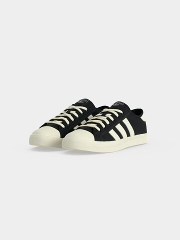 ADIDAS ORIGINALS Rövid szárú sportcipők 'NISI' - fekete