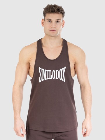 Smilodox Functioneel shirt in Bruin: voorkant