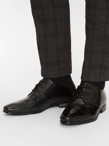 bugatti Δετό παπούτσι 'Morino' σε μαύρο: μπροστά