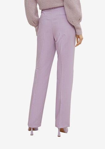 Wide Leg Pantalon à plis COMMA en violet : derrière