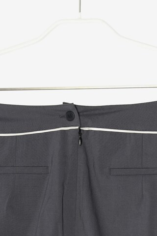 Guy Laroche Skirt in S in Grey