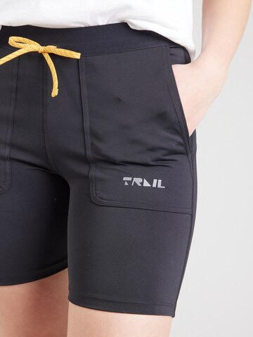 Skinny Pantaloni sportivi 'Trail Run' di UNDER ARMOUR in nero
