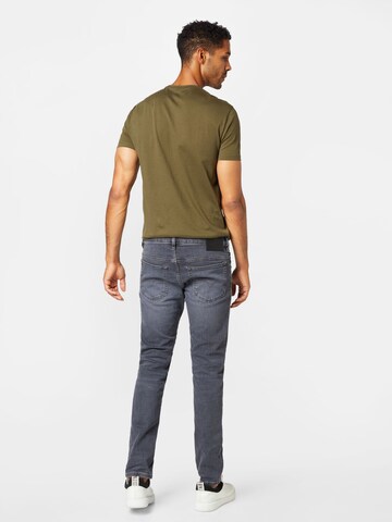 regular Jeans 'YENNOX' di DIESEL in grigio
