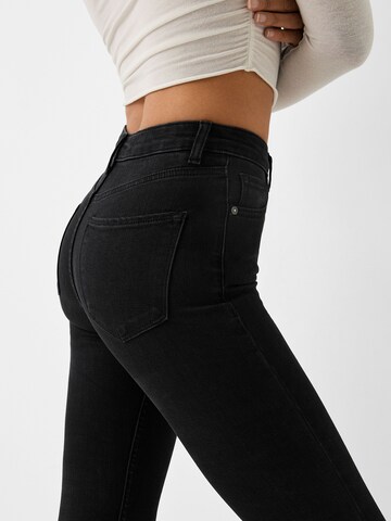 Bershka Skinny Farmer - fekete