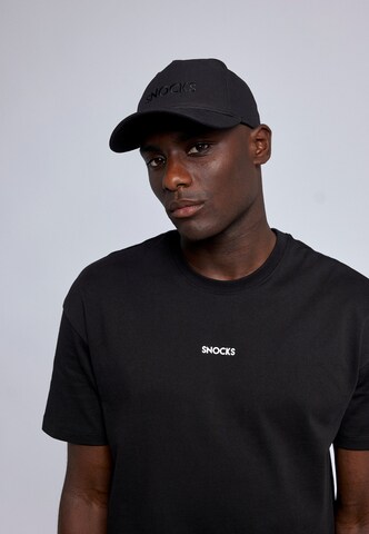 SNOCKS Cap in Black: front