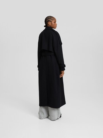 Bershka Mantel in Schwarz