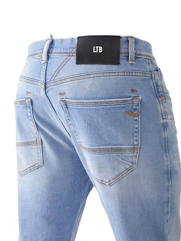 LTB Jeans - Tapered Vaquero 'LTB Jeans Herren Servando X D Tapered Skinny Mid Waist Jeans' en verde