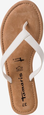 Flip-flops de la TAMARIS pe alb