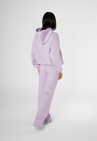 Felicious Sweatshirt in Purple