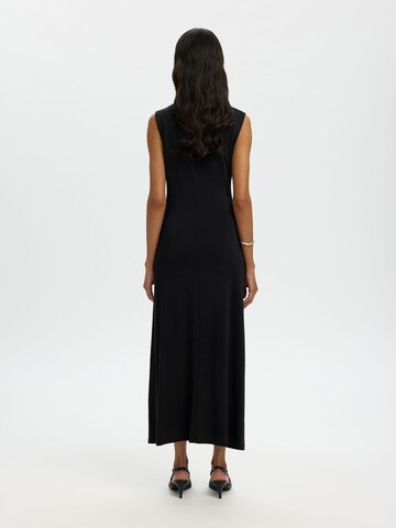 SELECTED - Vestido en negro
