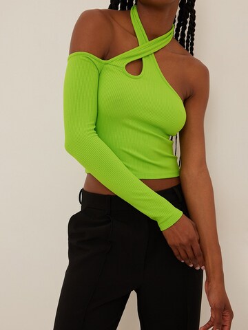 NA-KD Top in Green: front