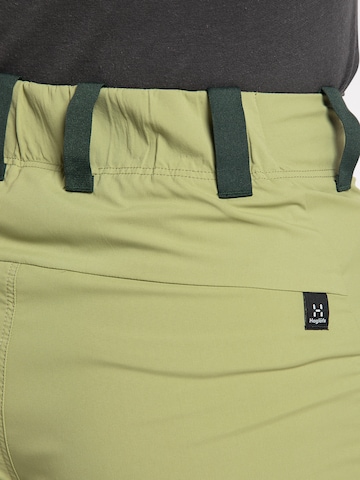 Haglöfs Slimfit Outdoorhose 'Lite Relaxed' in Grün