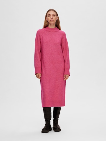 SELECTED FEMME Knitted dress 'Rena' in Pink: front