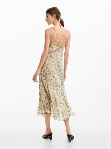 Desigual Sukienka w kolorze beżowy