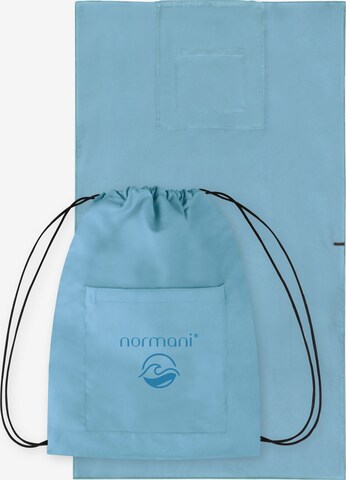 normani Beach Towel in Blue: front