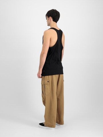 ALPHA INDUSTRIES Tričko – černá