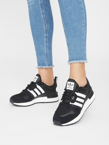 Sneaker low 'ZX 700 HD' de la ADIDAS ORIGINALS pe negru