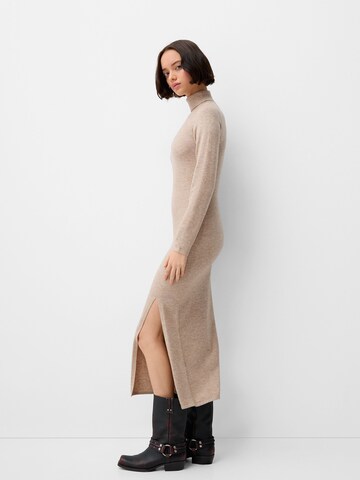 Robe Bershka en beige