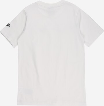 T-Shirt 'Repeat' Nike Sportswear en blanc