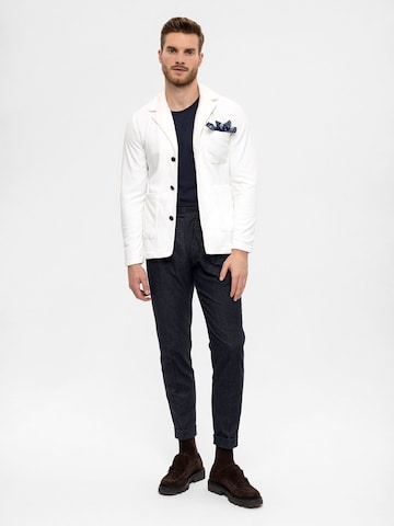 Antioch Regular fit Blazer in White