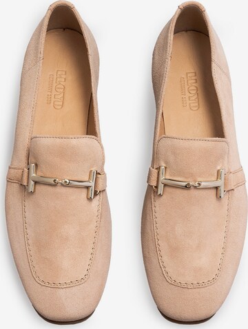 LLOYD Classic Flats in Beige