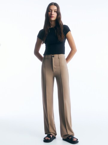 Wide leg Pantaloni con piega frontale di Pull&Bear in beige