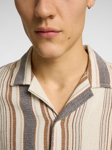 SELECTED HOMME Comfort fit Button Up Shirt 'SLHSal' in Beige