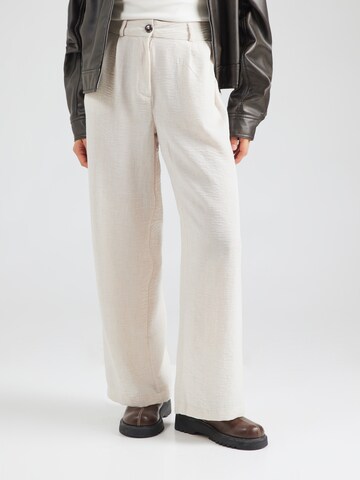 JDY Loose fit Pleat-Front Pants 'JDYBRUCE' in Grey: front